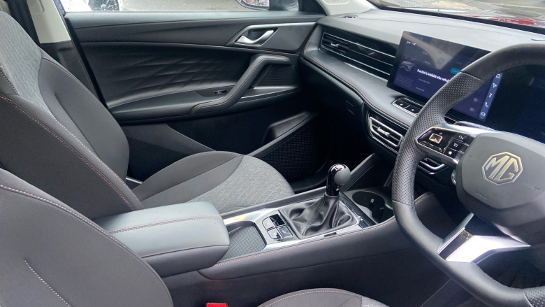 MG HS 1.5 T-GDI SE 5dr Petrol Hatchback